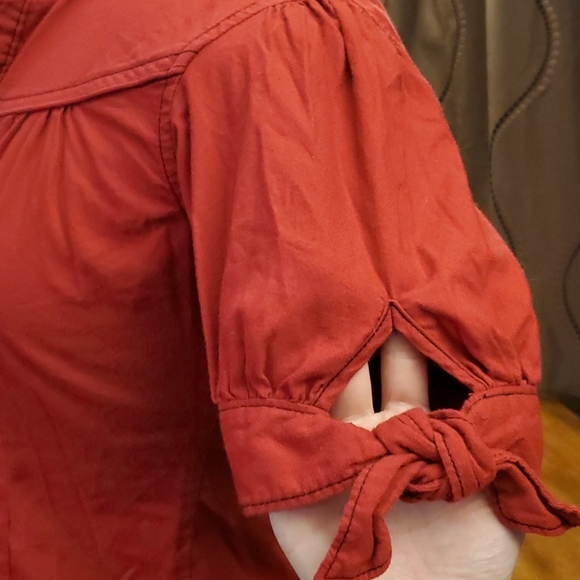 Old Navy fitted top w/tie sleeves, size XS - Picture 2 of 4